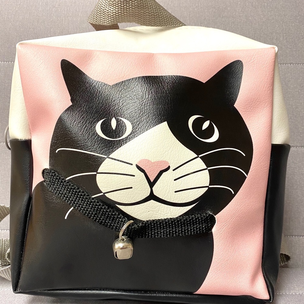 Little Packrats Chloe Tuxedo Cat Backpack